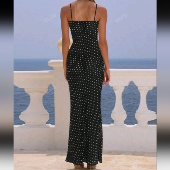 A Full-Body Polka Dot Printed Summer Dress With Strappy Tops - Picture 4 of 5